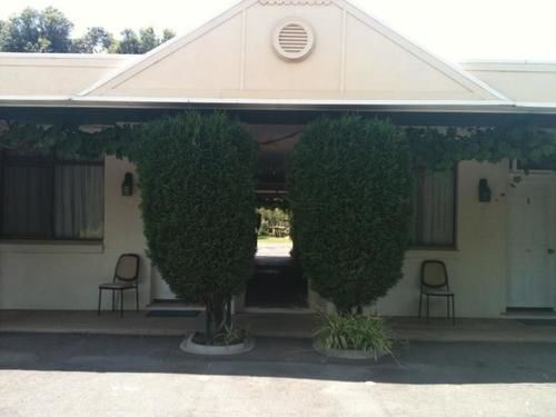 The Wayfarer Motel Muswellbrook Exterior photo
